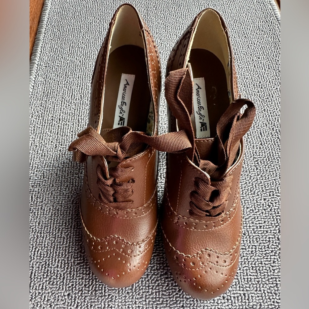 American Eagle wingtip Oxford vintage inspired heels, 6